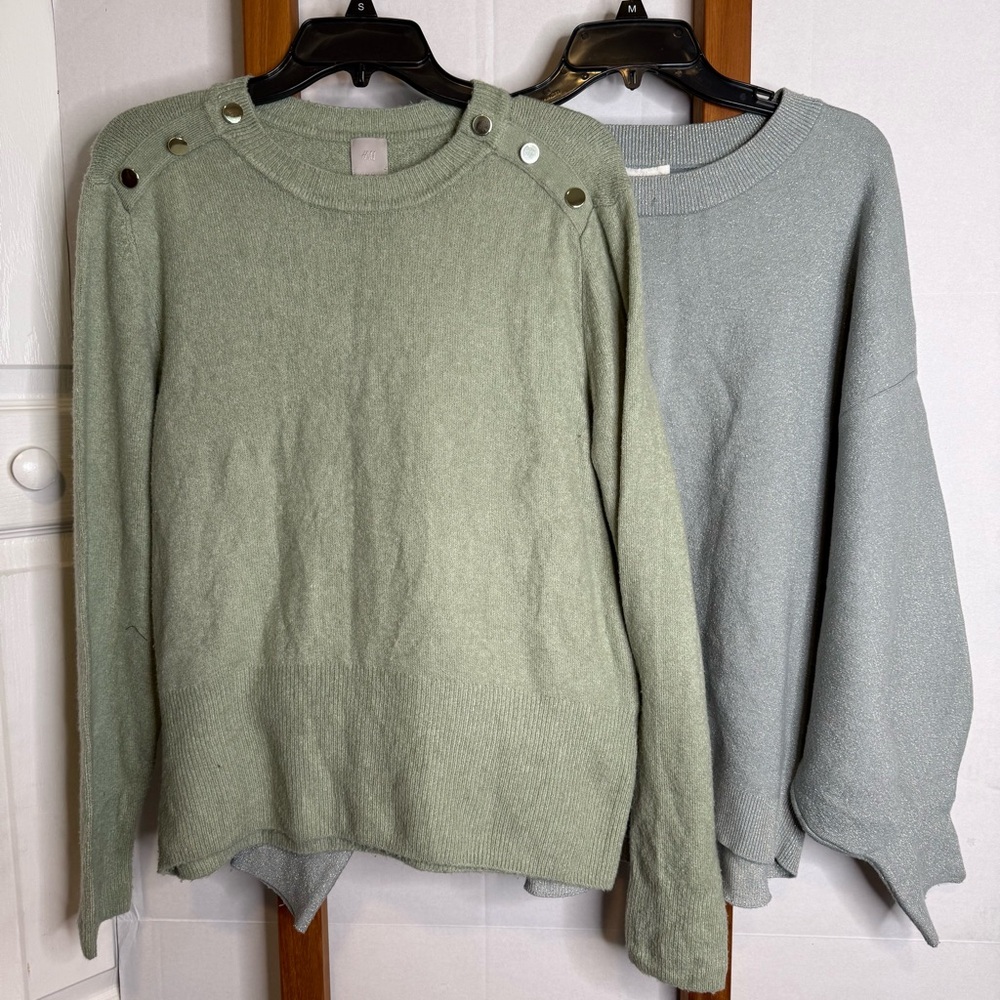 H&M Silver and Gray Knit Sweater